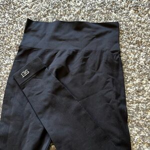Set Active Black Leggings Size small